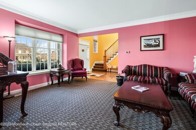 11-Living to Foyer