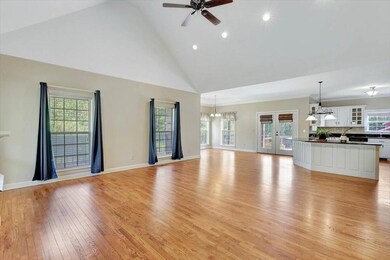 05-Pinnacle Tour - 128 Shadow Springs -