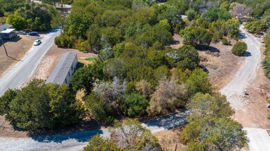 703 Hedgerow Trail, Granbury, TX 76048 - photo 3