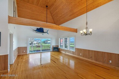 6. Living Room 2