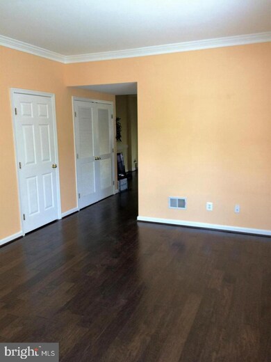 12470 Selkirk Cir, Bristow, VA 20136 - photo 3