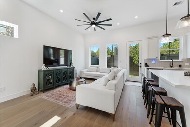 4514 Old Yale St unit E, Houston, TX 77018 - photo 5