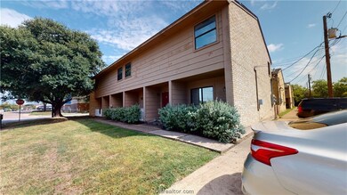 200 Lincoln Ave unit D, College Station, TX 77840 - photo 4