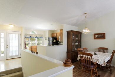 007-Dining_Room-5931691-medium