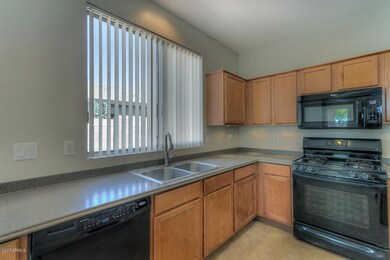 008-Kitchen