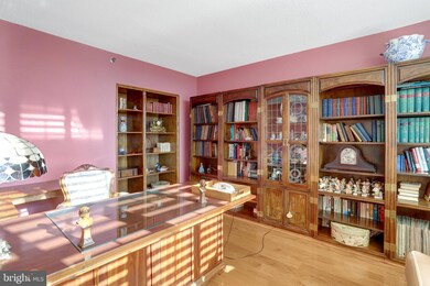 Skyline House unit 1102, Baileys Crossroads, VA 22041 - photo 6