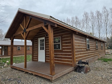 131 Lynde St, Gallatin Gateway, MT 59730 - photo 6