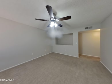 828 N Pine Ct, Gilbert, AZ 85233 - photo 3