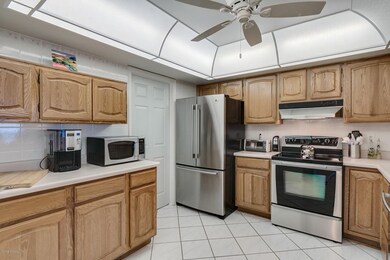 580 S Brevard Ave 844
