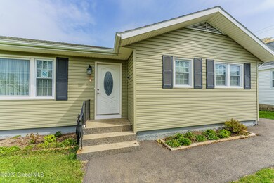 3 May St, East Greenbush, NY 12061 - photo 2