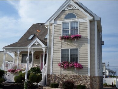 363 Woodstock St, Seabrook, NH 03874 - photo 2