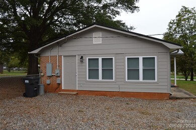 153 E Edison Dr, Statesville, NC 28625 - photo 2