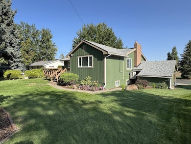 1714 4th St, Cheney, WA 99004 - photo 2