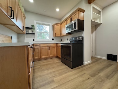 305 E Southern St, Sutherland, IA 51058 - photo 6