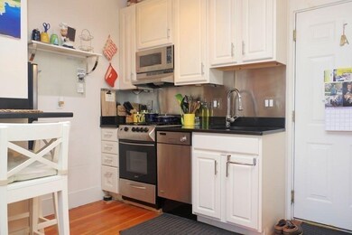 75 Burbank St unit 403, Boston, MA 02115 - photo 2