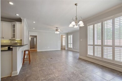 Living and breakfast room