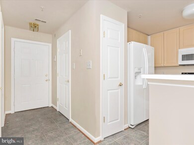 2101 Wayside Dr unit 2D, Frederick, MD 21702 - photo 5
