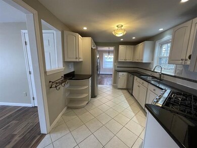 23 Jessica Dr unit U13, Nashua, NH 03060 - photo 5