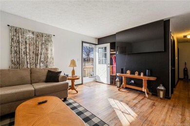 2210 Palmer Ct, New Albany, IN 47150 - photo 3