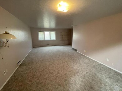 115 N Jackson St, Hugoton, KS 67951 - photo 5