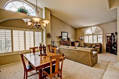Dining/living area (2)