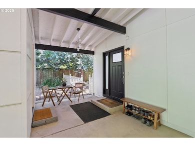 5767 Baleine St, Lake Oswego, OR 97035 - photo 3