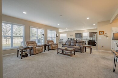 2971 Daylily Dr, Columbus, IN 47201 - photo 6