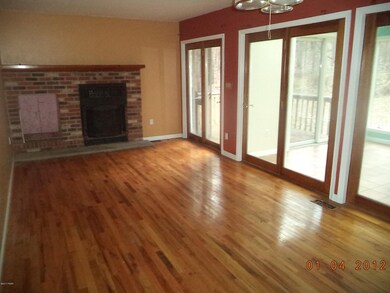 104 Valley Ct, Milford, PA 18337 - photo 4