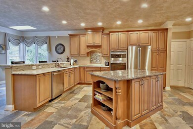 3359 V Ln, Oakton, VA 22124 - photo 7