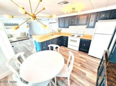 8752 Lance Dr, Show Low, AZ 85901 - photo 2