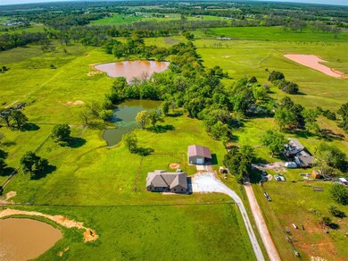 37415 Hardesty Rd, Shawnee, OK 74801 - photo 4