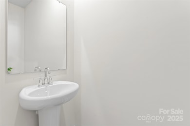 3008 Summit Oaks Rd, Charlotte, NC 28269 - photo 5