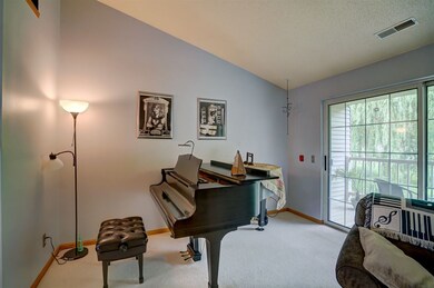 957 Park St unit 202, Oregon, WI 53575 - photo 6
