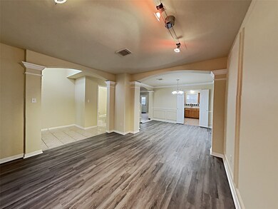 25622 Oakridge Forest Ln, Spring, TX 77386 - photo 2