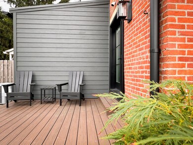 529 E Sycamore St, Columbus, OH 43206 - photo 6