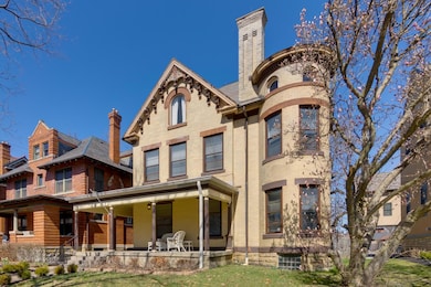 1062 Bryden Rd, Columbus, OH 43205 - photo 3