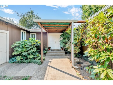 812 E Beacon Dr, Eugene, OR 97404 - photo 7