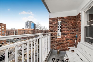 3131 Grand Concourse unit 5D, Bronx, NY 10468 - photo 3