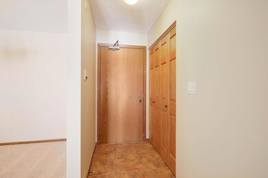 35 Nathan Ln N unit 111, Plymouth, MN 55441 - photo 2