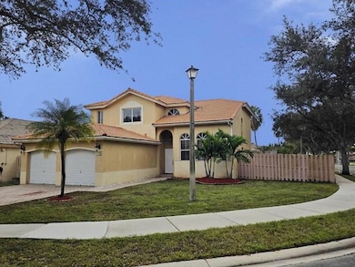 14422 N Royal Cove Cir, Davie, FL 33325 - photo 3