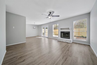 2 Blue Fox Ct, Spring, TX 77380 - photo 4