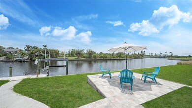 Upgraded Kitchen w/New Stainless Appliances