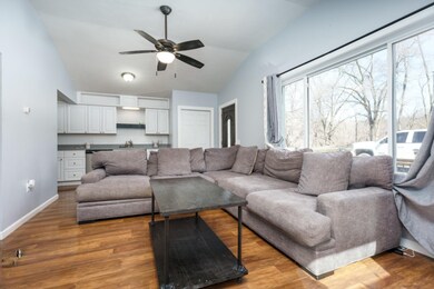 Riverview_Dr_890_Plainwell_49080-6