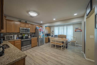 603 S Spring St, Grove, OK 74344 - photo 6