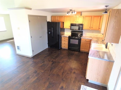 1524 SW 34th St, Redmond, OR 97756 - photo 6