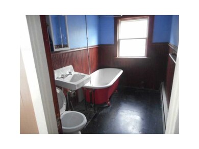 29 Clinton Ave, Newport, RI 02840 - photo 7