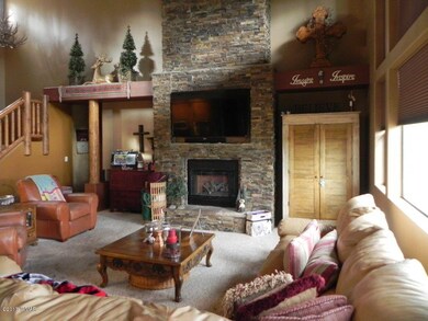 191 N. Retreat Way 003