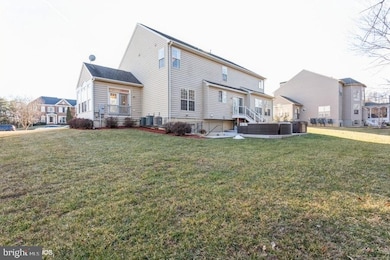 42268 Providence Ridge Dr, Chantilly, VA 20152 - photo 6