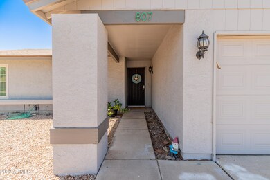 807 W El Alba Way-29