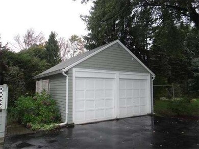 38 Rice St, Wellesley Hills, MA 02481 - photo 5